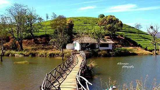 Mountain View Four Bedroom Villa Vagamon